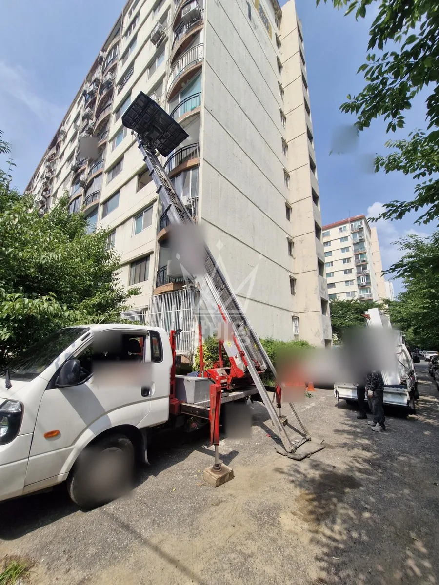부산 중구 사다리차 에어컨 실외기 작업 현장